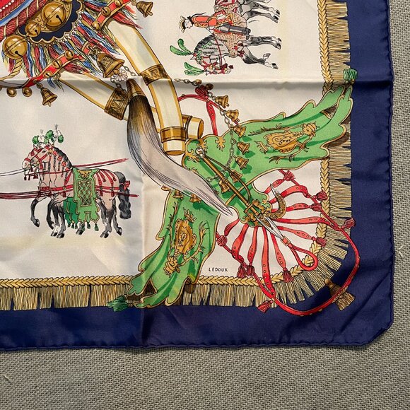 Hermès Caparaçons de la France et de L'Inde Silk Scarf - Picture 3 of 3